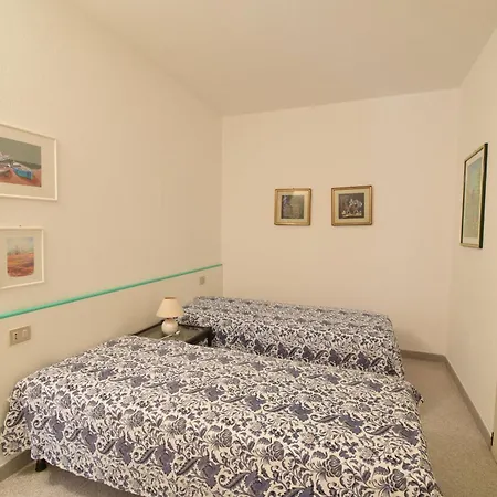 Casa With Garden In Budoni *